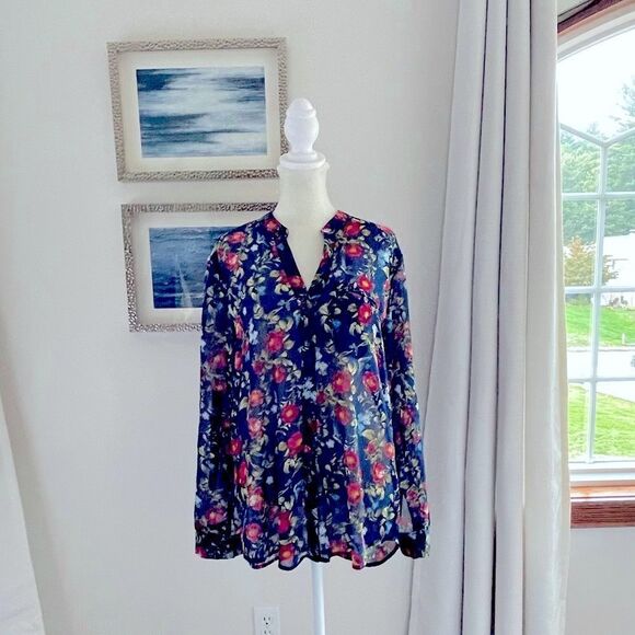 Kut From The Kloth NWT Sinclair floral button up shirt Size medium - Picture 3 of 7